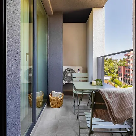 Olive Lux Living Two With Private Parking